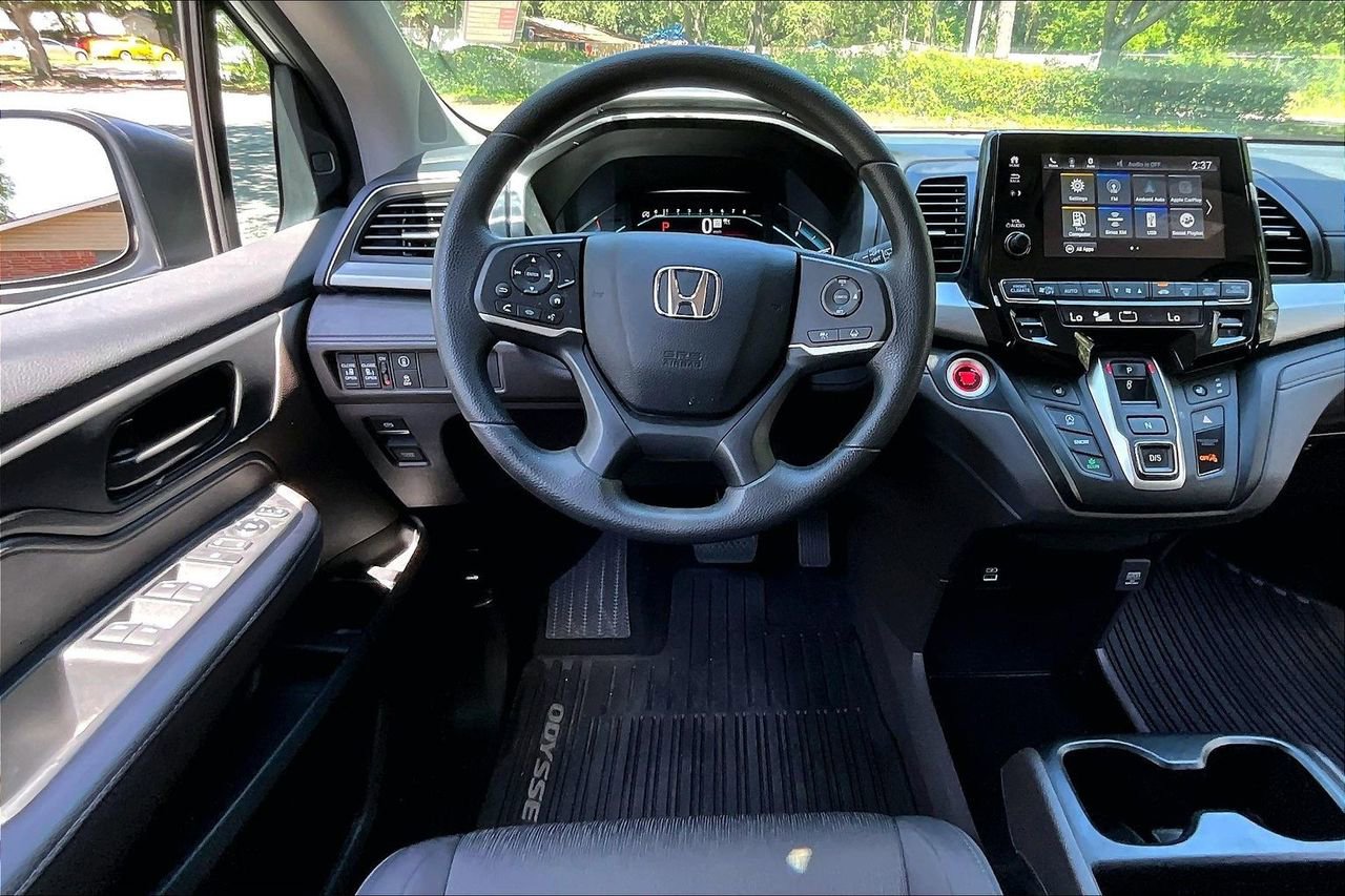 Used 2024 Honda Odyssey EX image 8
