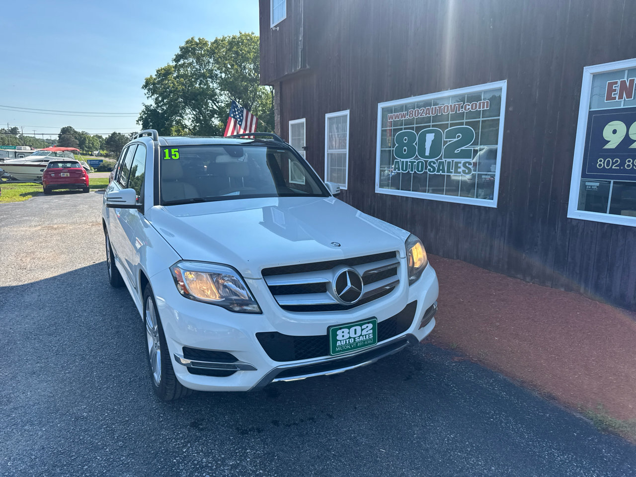 Used 2015 Mercedes-Benz GLK 350 4MATIC image 2