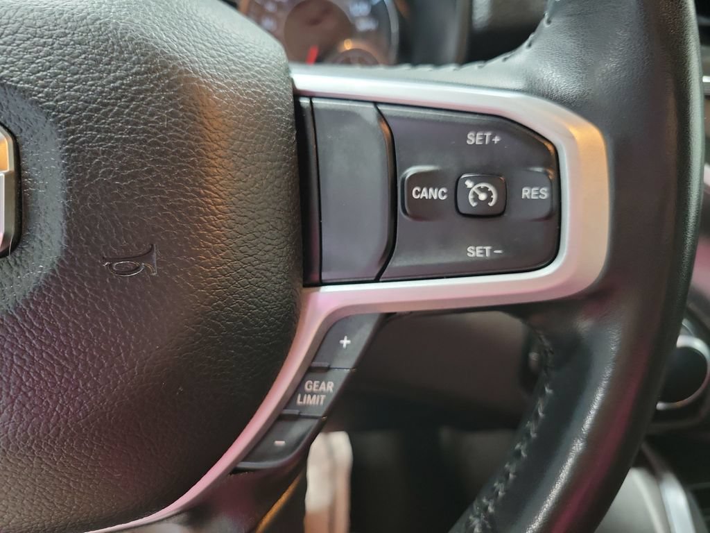 Used 2024 RAM 1500 Big Horn AWD/4WD image 40