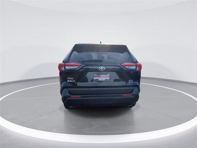 Used 2021 Toyota RAV4 XLE image 7