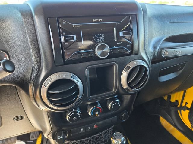 Used 2015 Jeep Wrangler Sport w/ Connectivity Group image 19