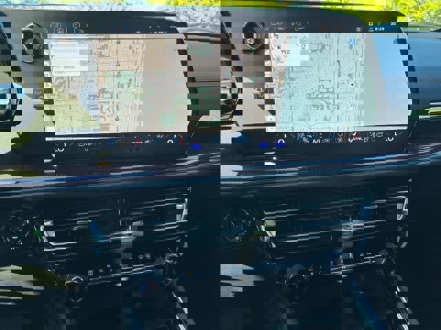 Used 2025 Chevrolet Traverse RS w/ LPO, Floor Liner Package image 9