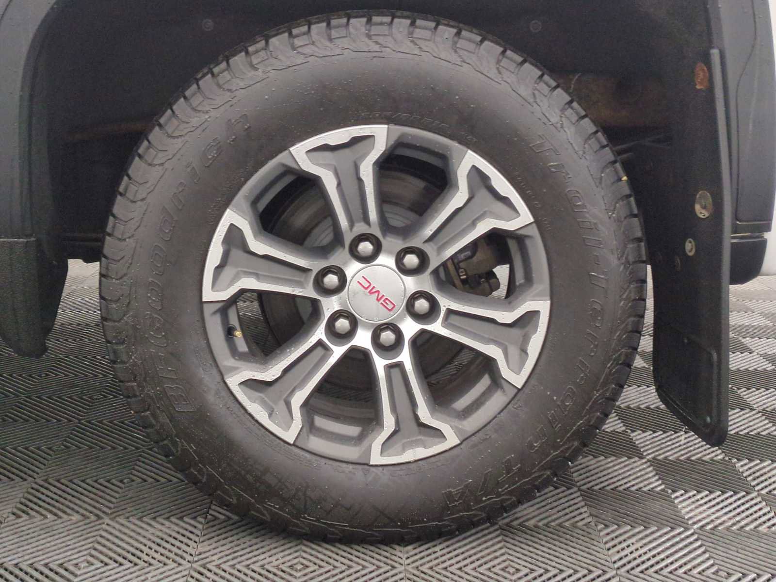Used 2023 GMC Sierra 1500 SLT w/ SLT Convenience Package AWD/4WD image 12
