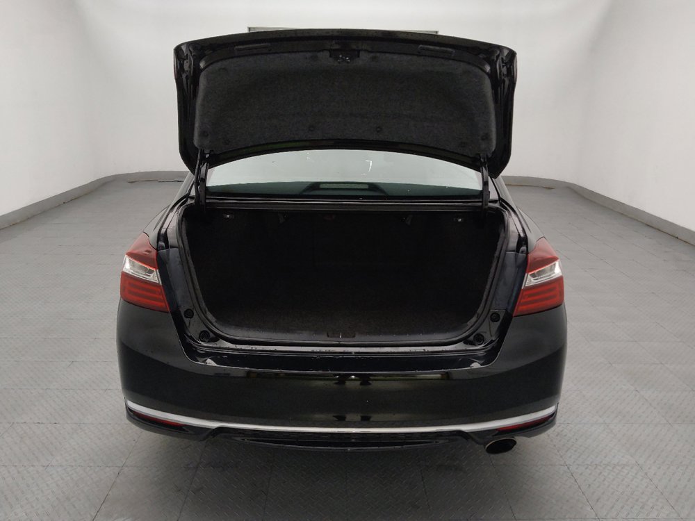 Used 2016 Honda Accord EX image 29