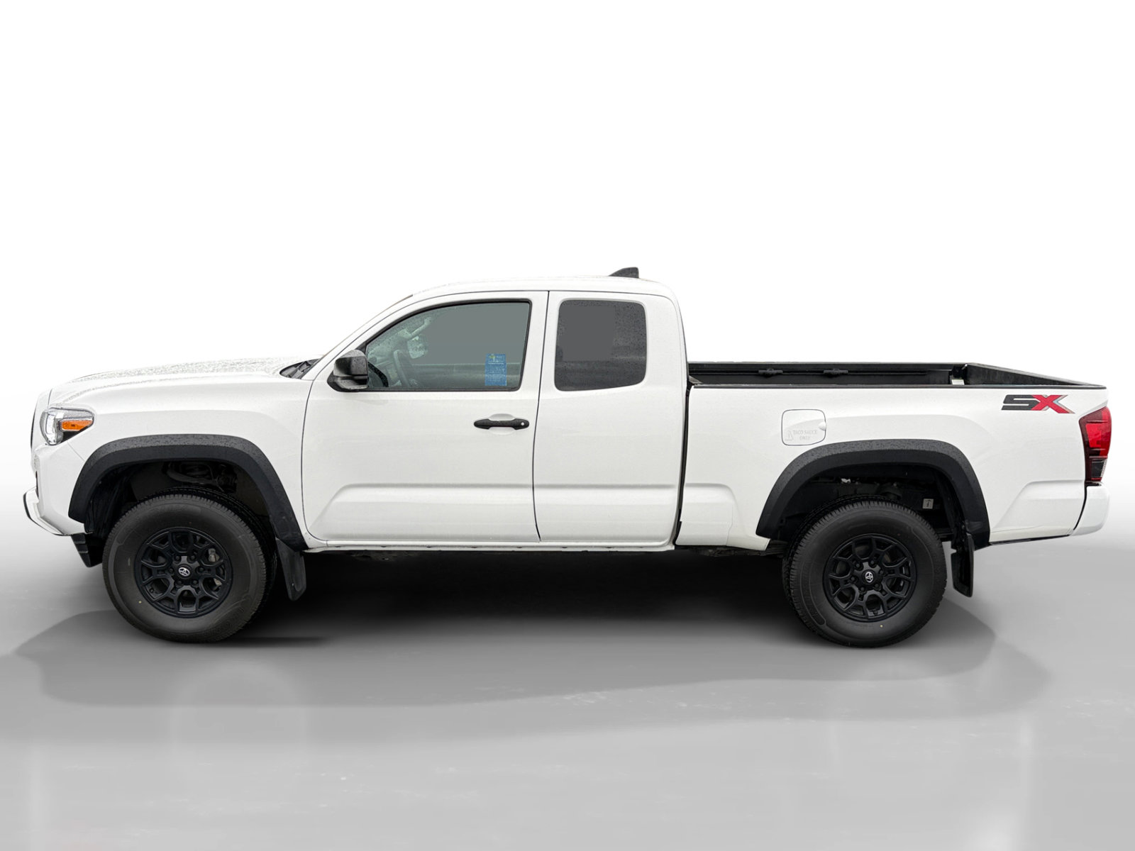 Used 2022 Toyota Tacoma SR w/ SX Package AWD/4WD image 2