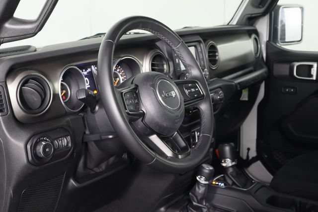 Used 2018 Jeep Wrangler Unlimited Sport S AWD/4WD image 22