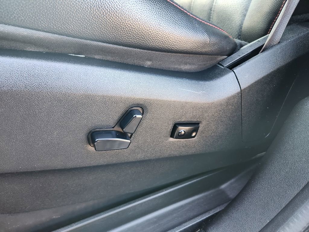 Used 2017 Dodge Grand Caravan GT image 27