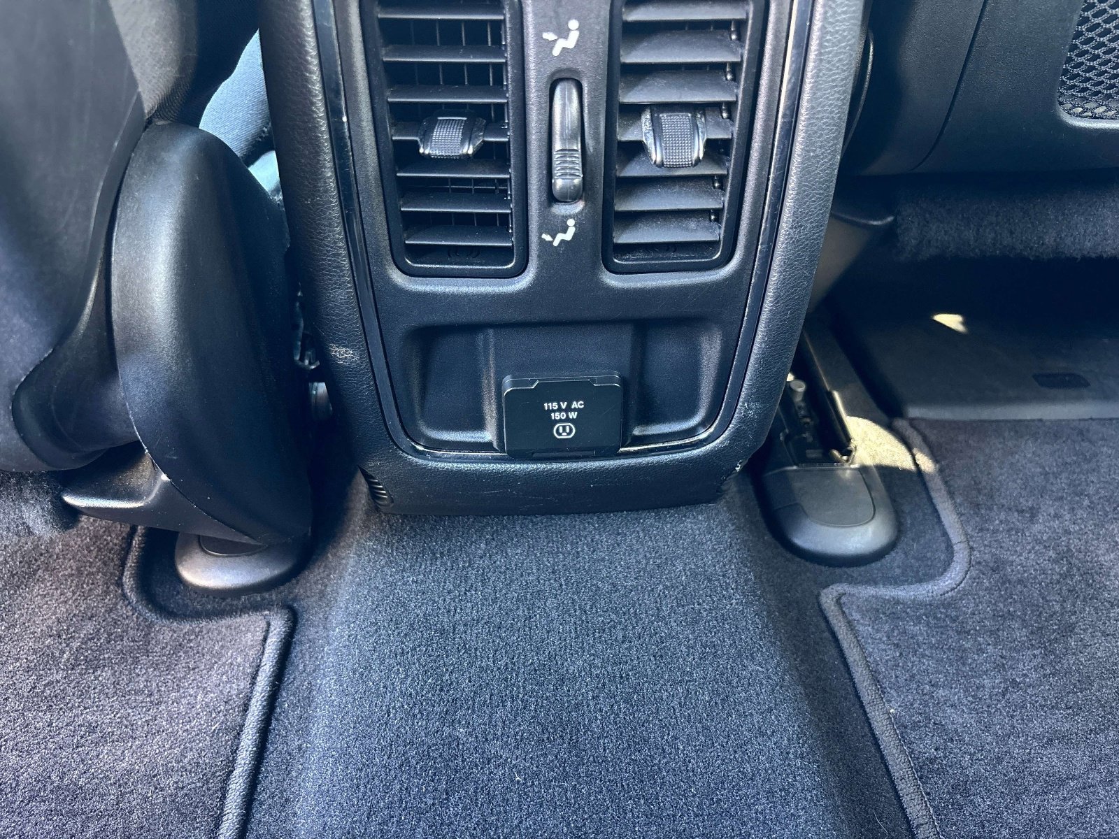 Used 2019 Jeep Grand Cherokee Laredo AWD/4WD image 11