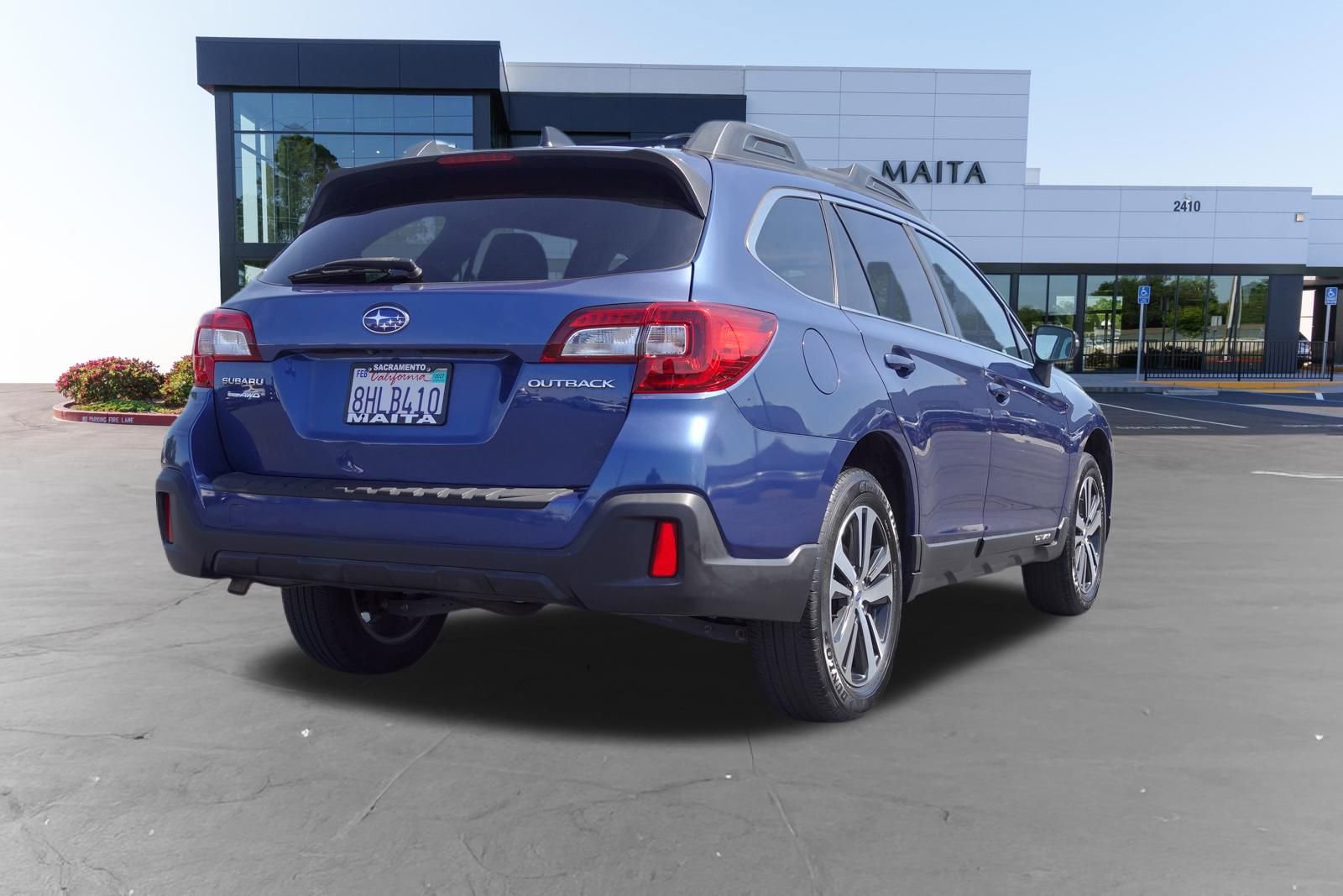 Used 2019 Subaru Outback 2.5i Limited AWD/4WD image 3