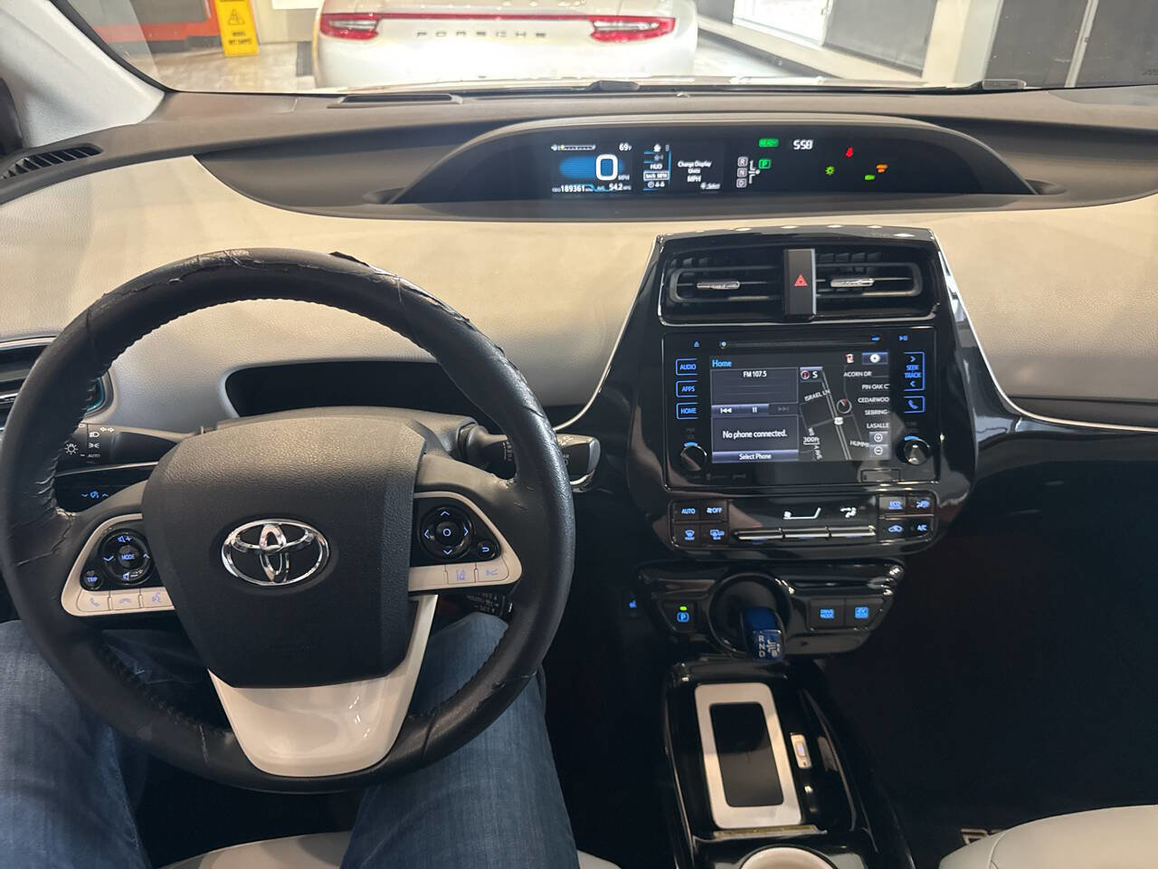 Used 2016 Toyota Prius Four w/ Advanced Technology Package FWD image 30