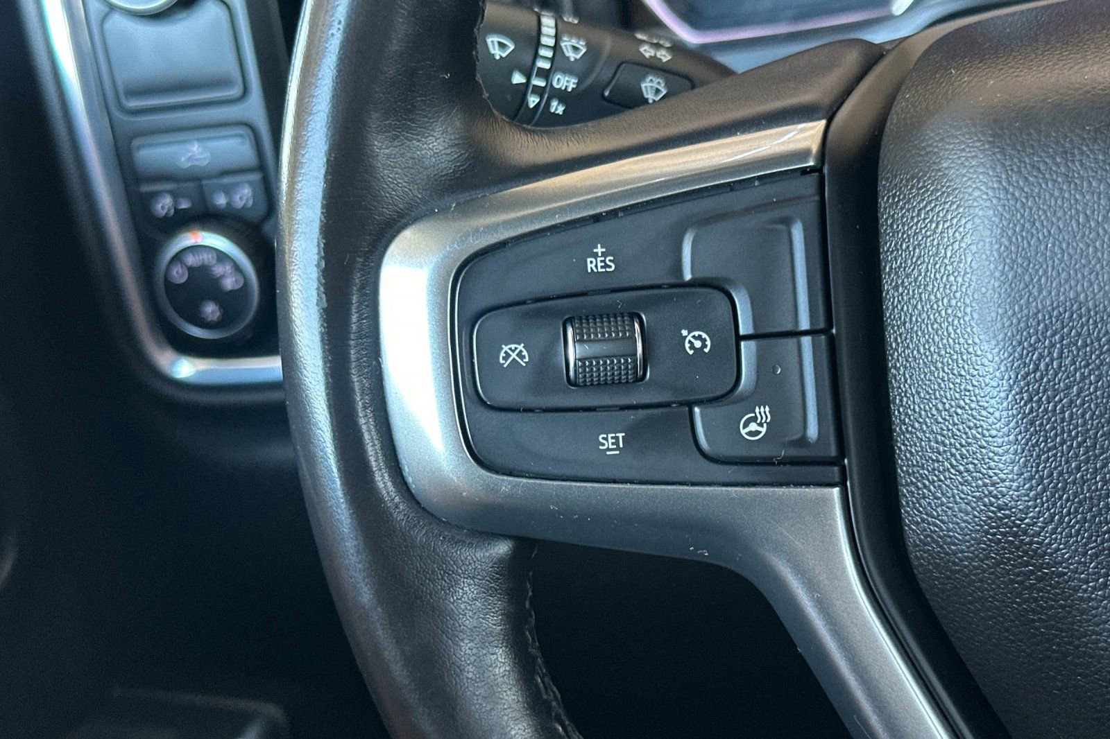 Used 2021 Chevrolet Silverado 1500 LT w/ Bed Protection Package RWD image 26