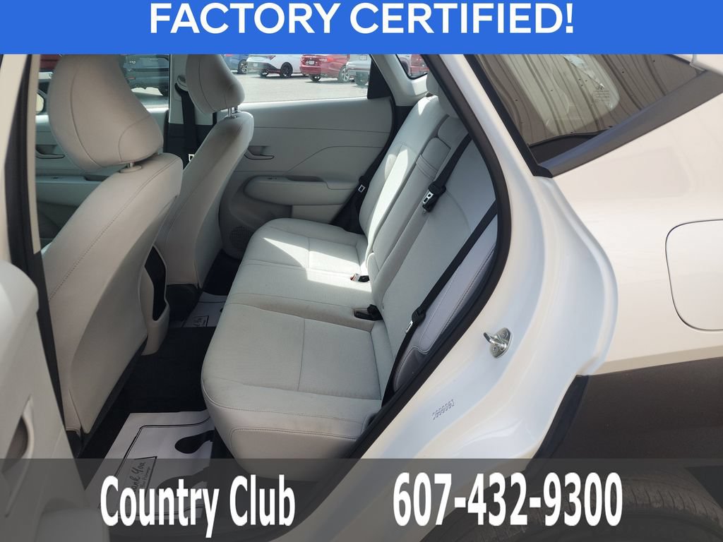 Certified 2025 Hyundai Kona SE AWD/4WD image 22