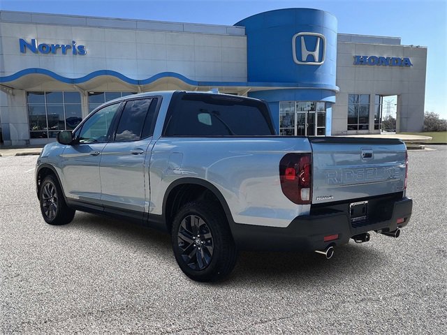 Certified 2025 Honda Ridgeline Sport image 3