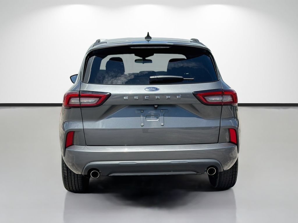 Used 2023 Ford Escape ST-Line FWD image 4