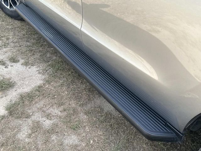 Used 2024 Ford Expedition XLT image 16