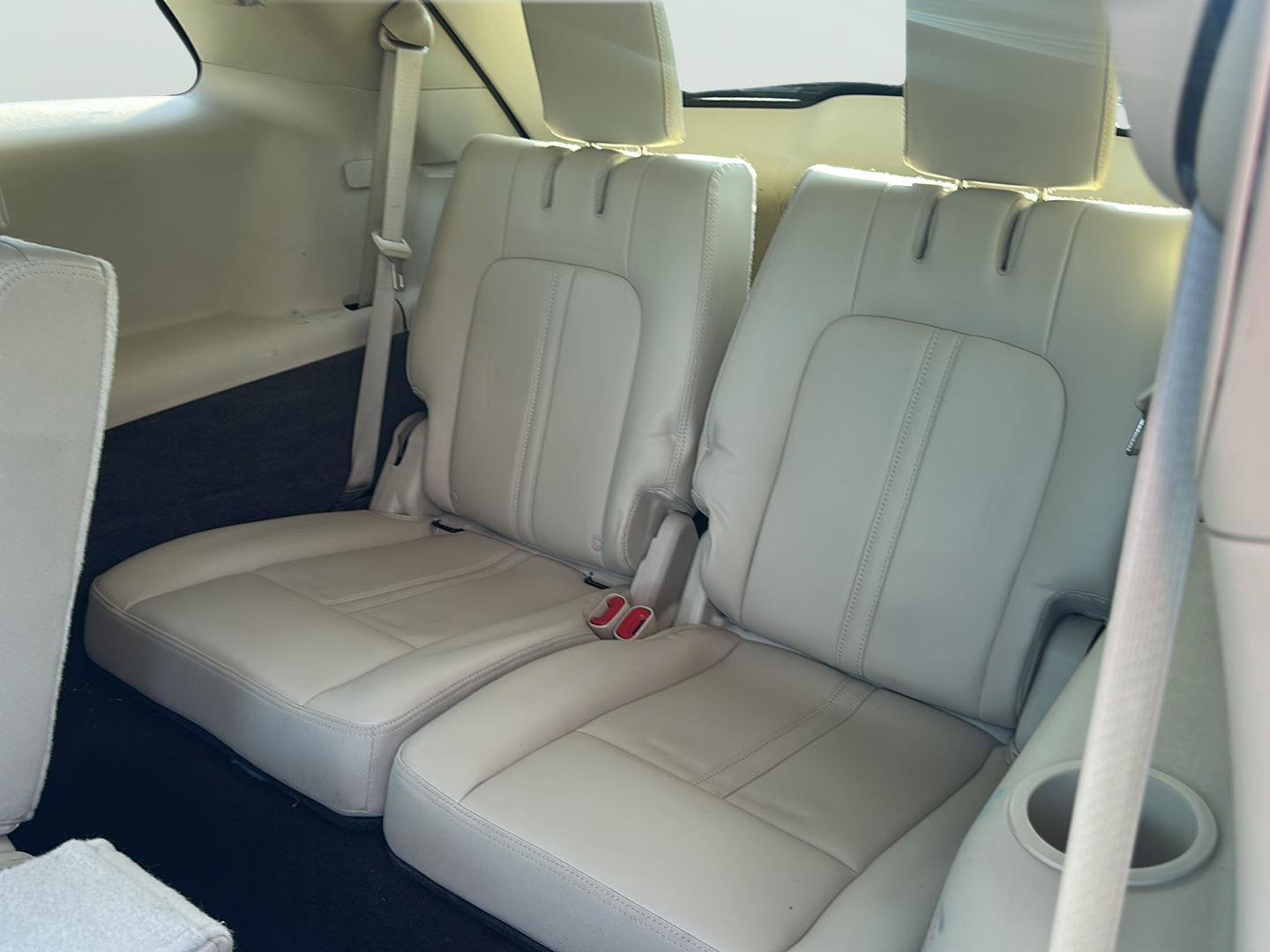 Used 2019 Lincoln MKT AWD image 19