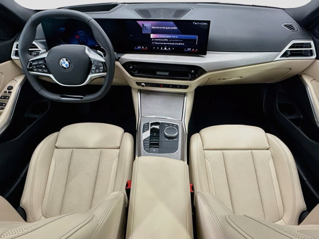 Certified 2025 BMW 330i xDrive Sedan w/ Premium Package AWD/4WD image 13