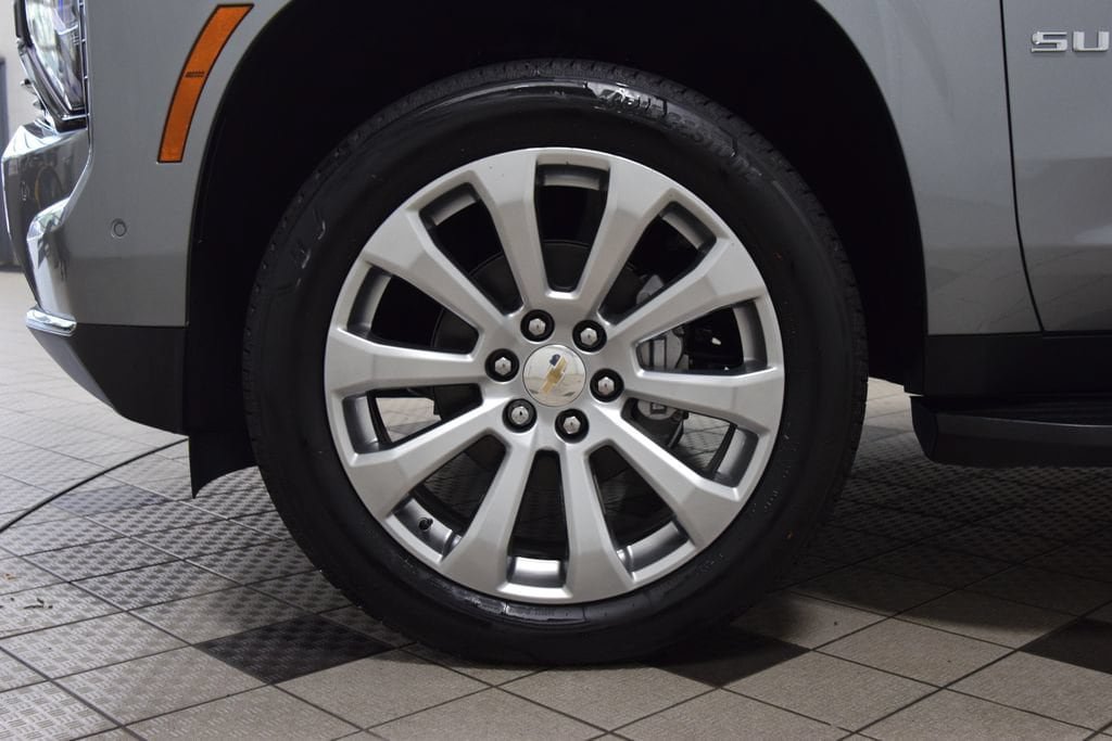 New 2026 Chevrolet Suburban Premier AWD/4WD image 29