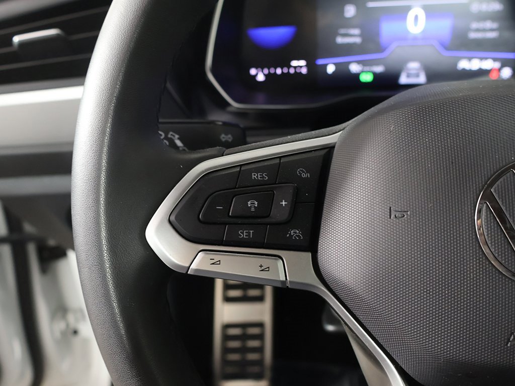 Used 2024 Volkswagen Jetta Sport image 35