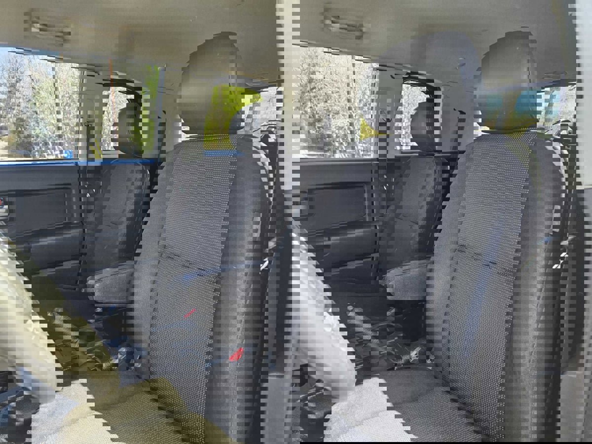 Used 2007 Toyota FJ Cruiser 4WD image 11