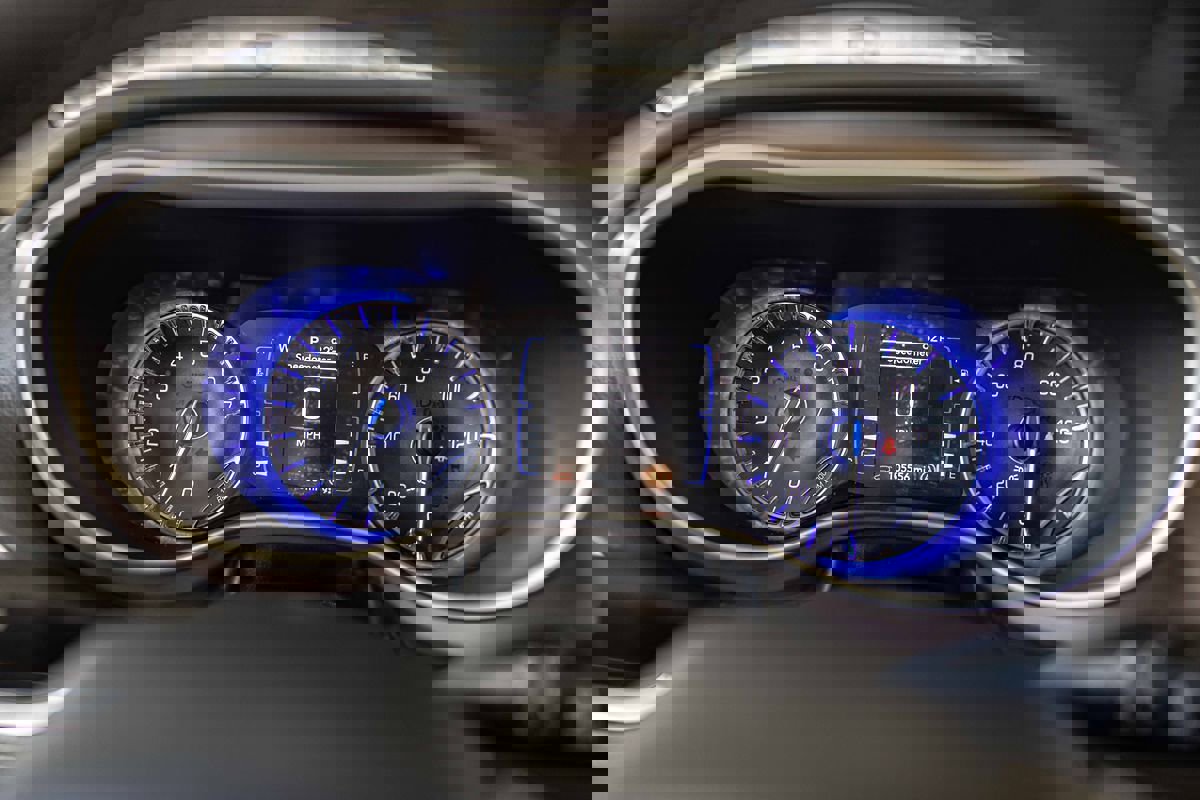 Used 2022 Chrysler Voyager LX image 24