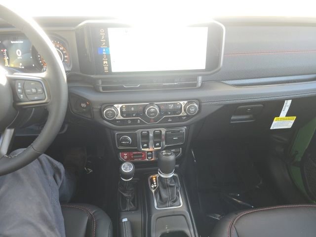 New 2026 Jeep Wrangler Rubicon w/ Technology Group image 23