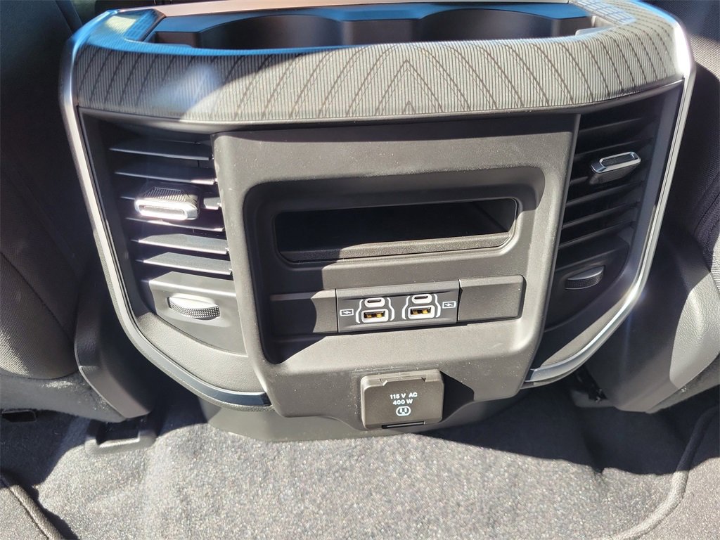 New 2026 RAM 1500 4x4 Crew Cab image 26