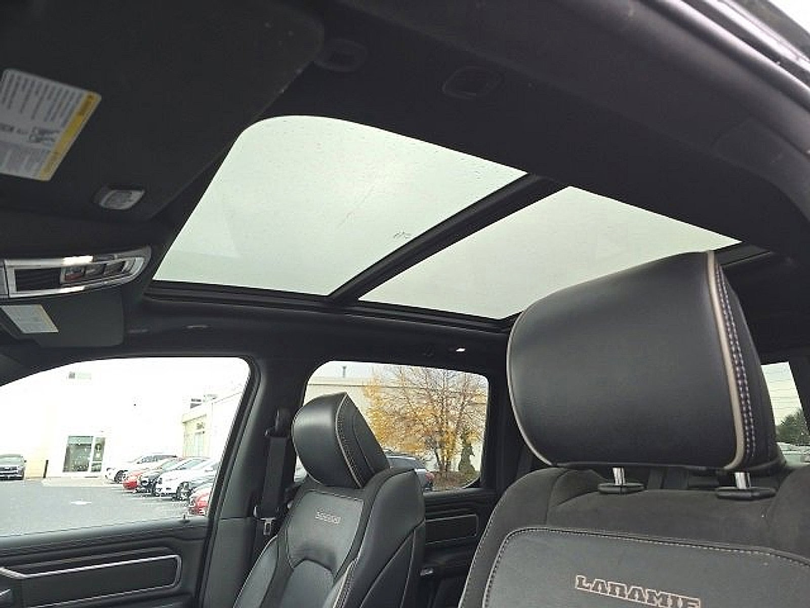 Used 2023 RAM 1500 Laramie image 13