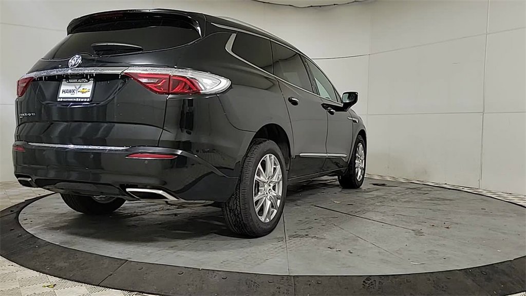 Used 2022 Buick Enclave Premium w/ Surround and Sites Package image 7