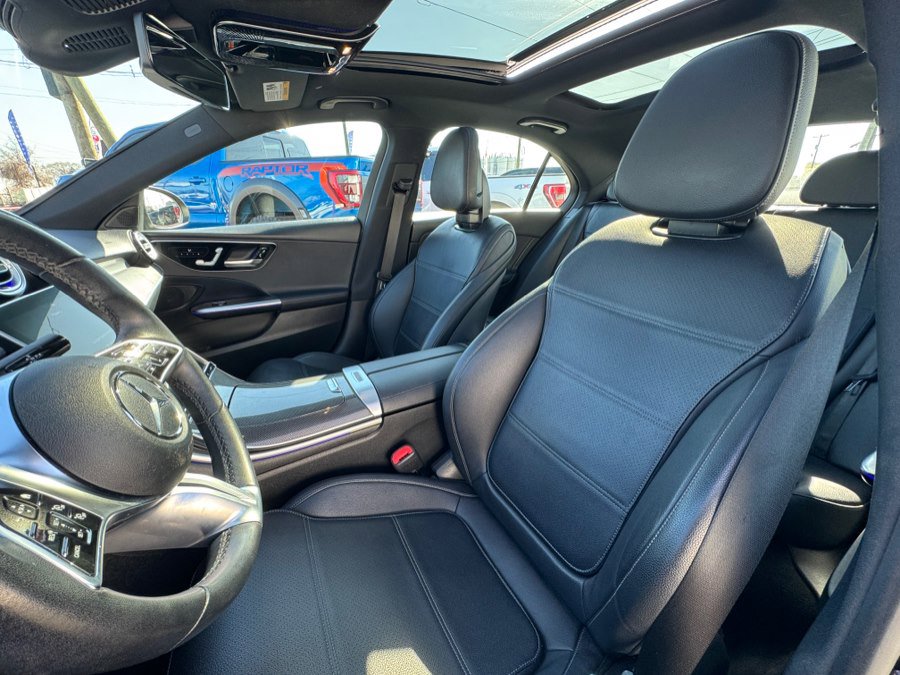 Used 2022 Mercedes-Benz C 300 4MATIC Sedan image 22