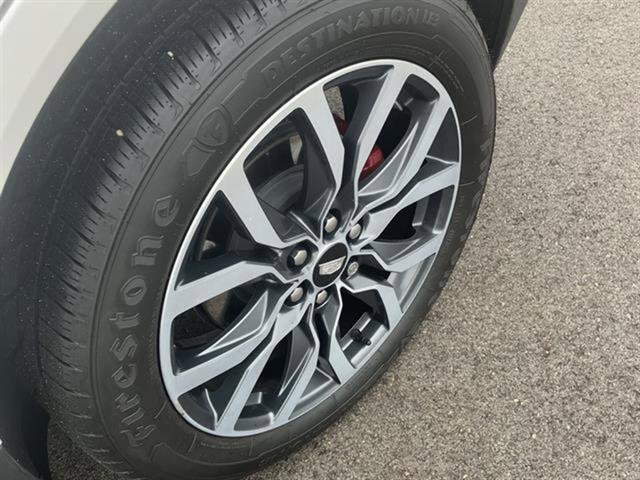 Certified 2022 Cadillac XT5 Sportv w/ Technology Package image 9