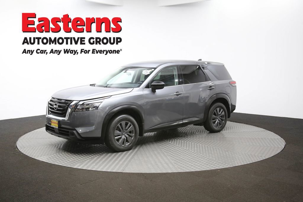 Used 2024 Nissan Pathfinder S image 52