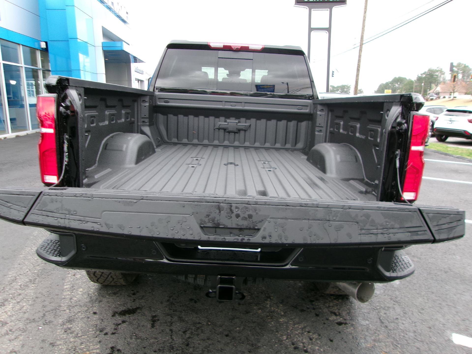 New 2026 Chevrolet Silverado 2500 ZR2 image 5