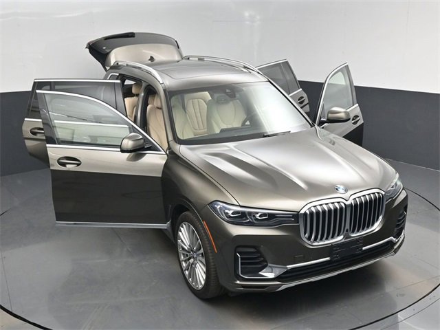 Used 2021 BMW X7 xDrive40i w/ Premium Package image 63