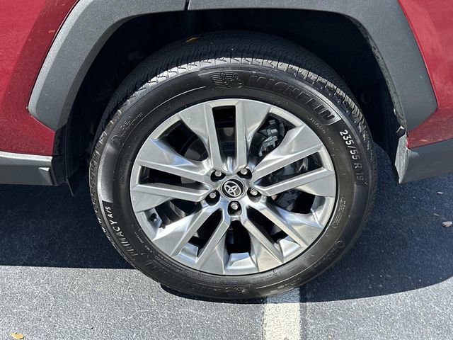 Used 2023 Toyota RAV4 XLE Premium image 10