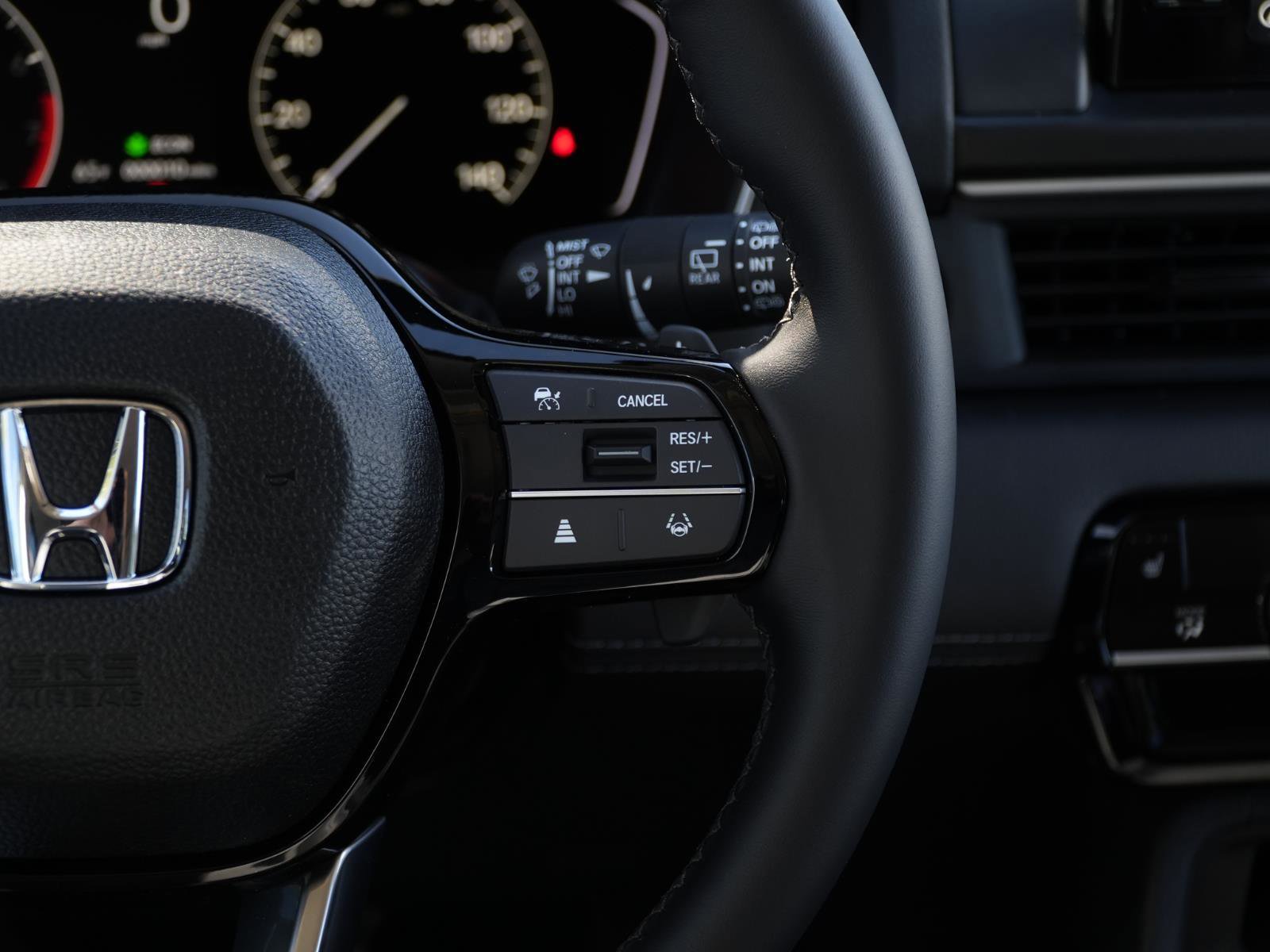 New 2025 Honda Pilot Touring image 25