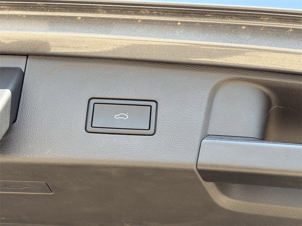 Used 2024 Volkswagen Atlas SEL image 30