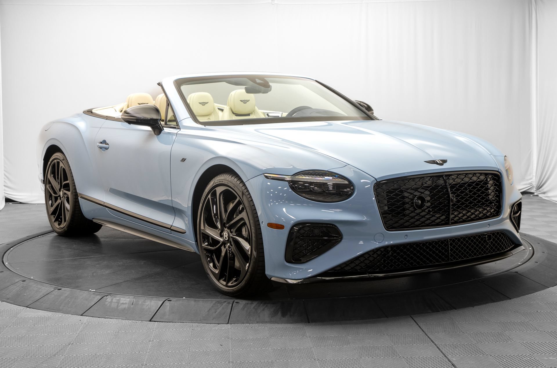 New 2026 Bentley Continental GT AWD/4WD image 17