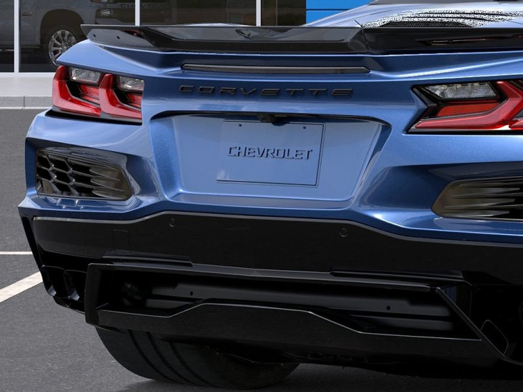 New 2027 Chevrolet Corvette Grand Sport w/ Z52 Sport Performance Package RWD image 14
