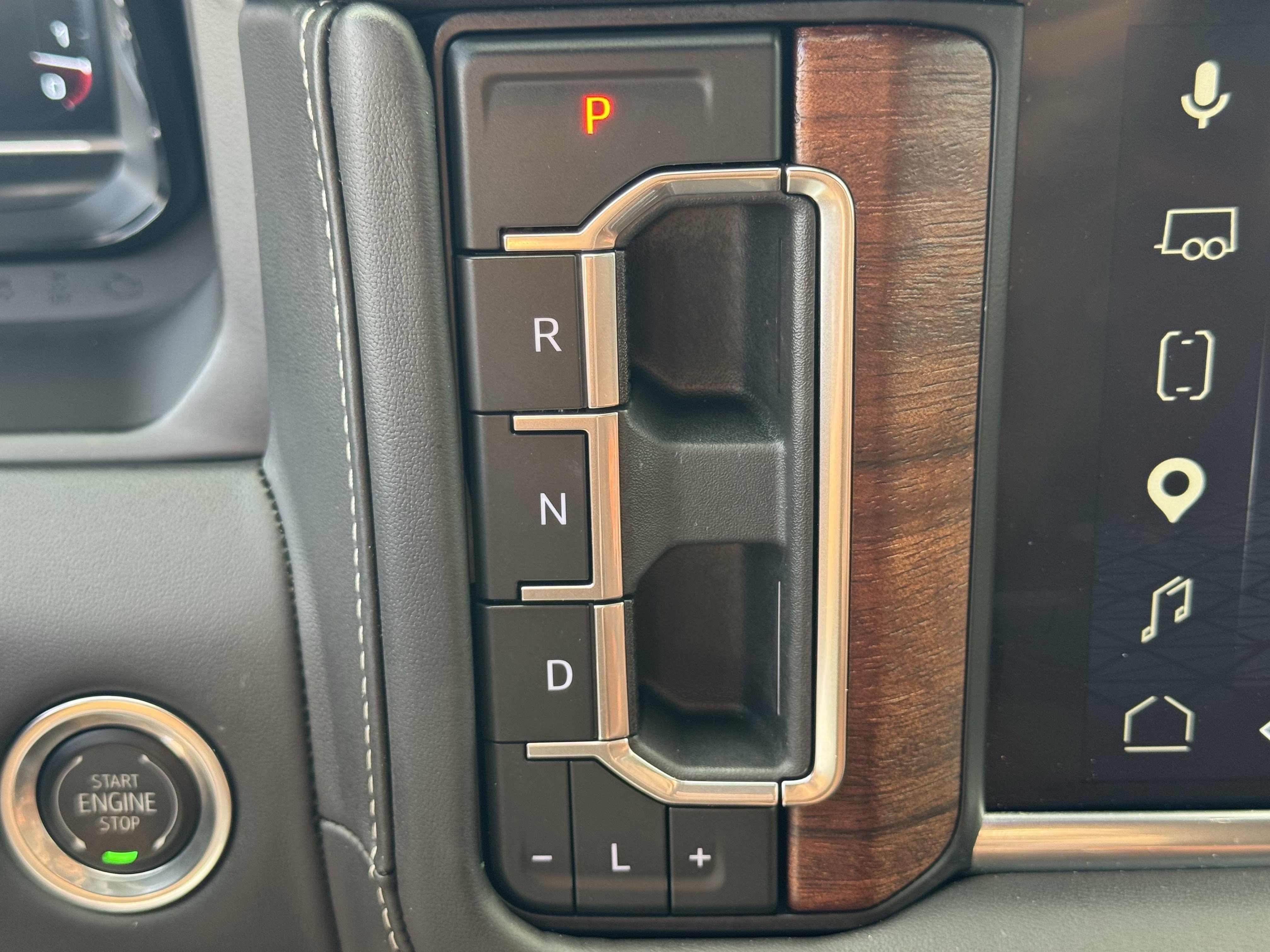 Used 2024 GMC Yukon Denali Ultimate image 21