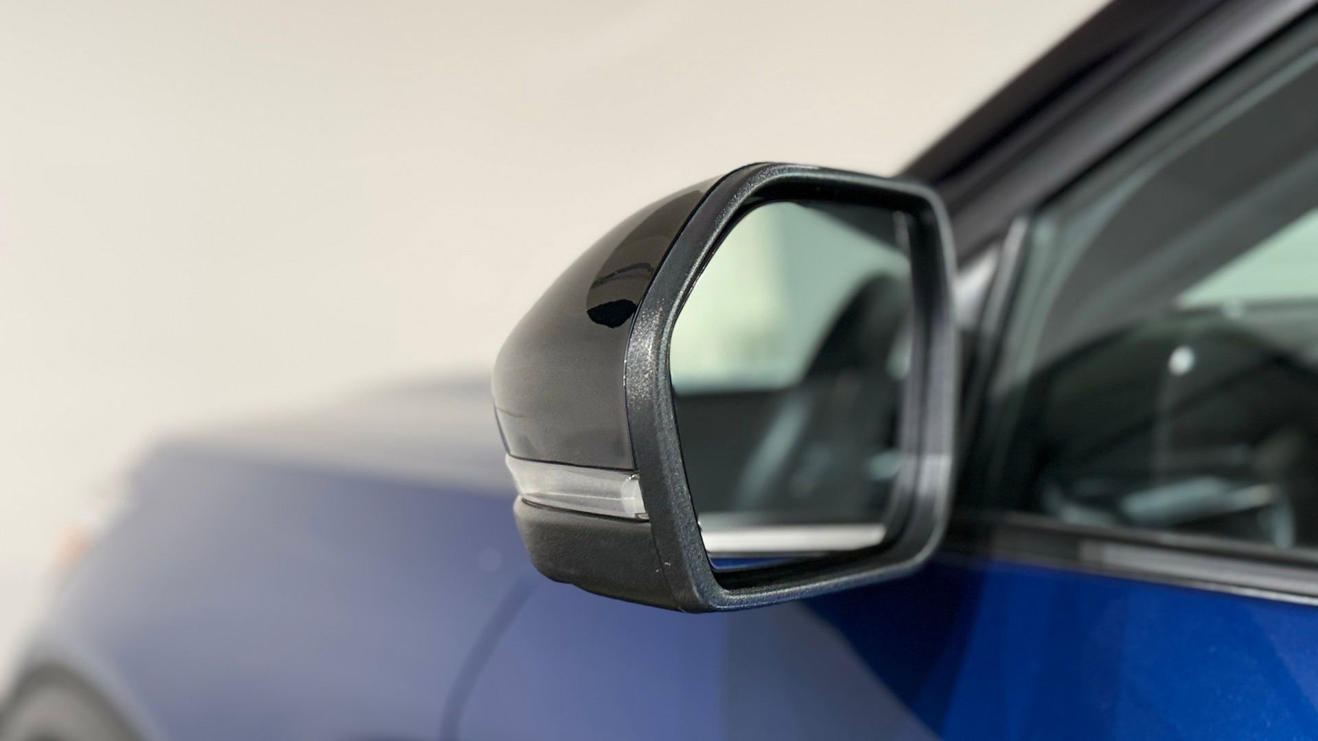 Used 2021 Ford Explorer Limited w/ Equipment Group 301A image 20