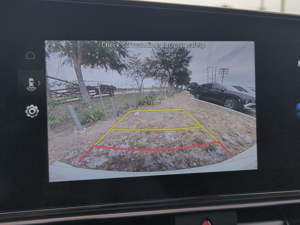 New 2026 Hyundai Elantra Limited image 24