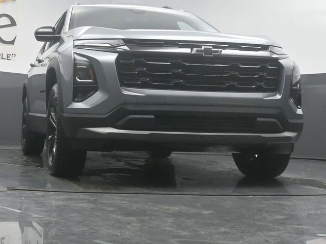 New 2026 Chevrolet Equinox LT w/ Convenience Package II FWD image 3