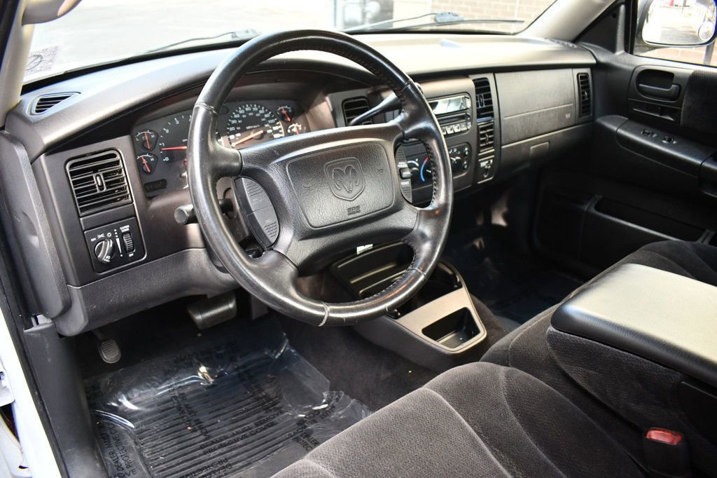 Used 2002 Dodge Dakota Sport image 9
