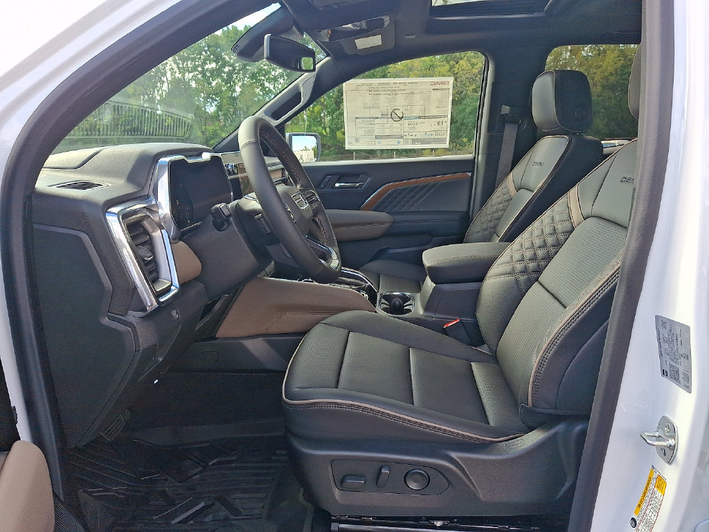 New 2026 GMC Canyon Denali AWD/4WD image 7