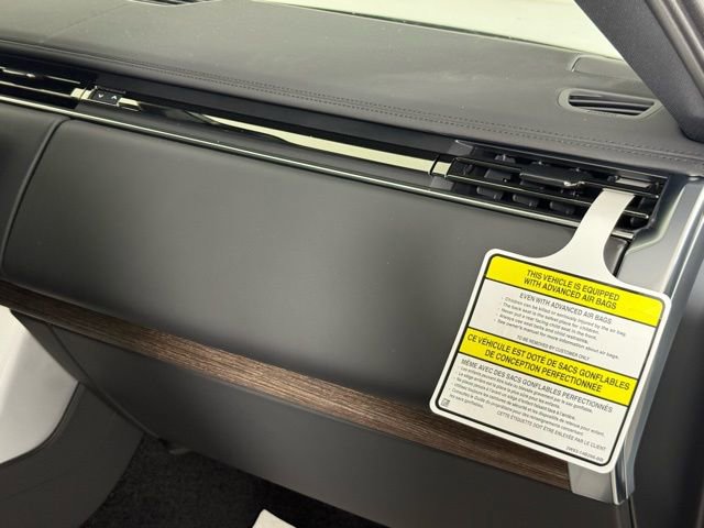 New 2025 Land Rover Range Rover SE image 32