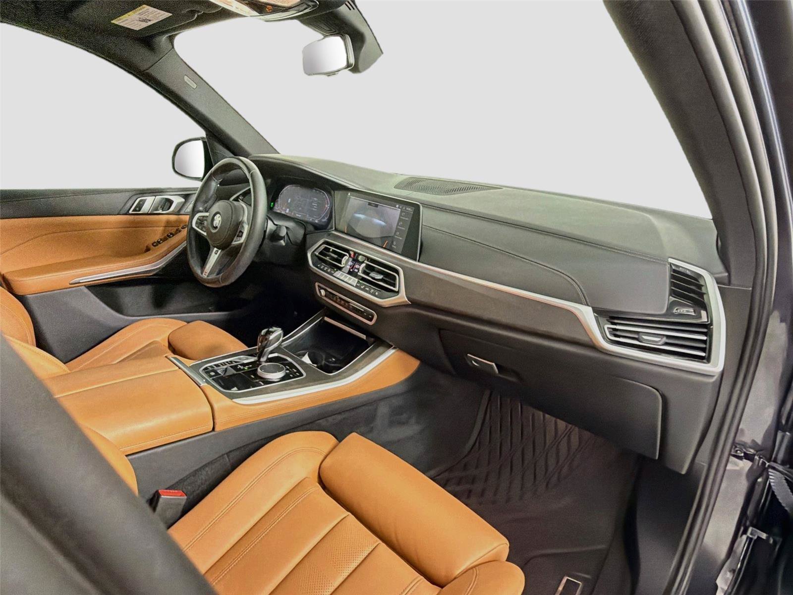 Used 2022 BMW X5 sDrive40i w/ M Sport Package RWD image 30