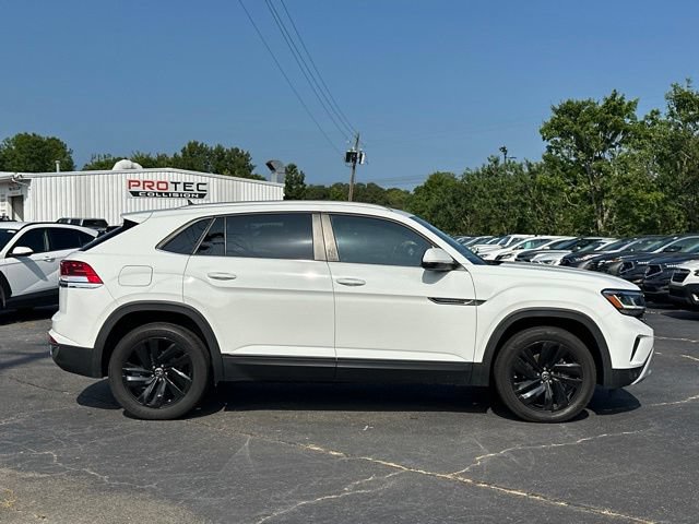 Used 2023 Volkswagen Atlas Cross Sport SE FWD image 6