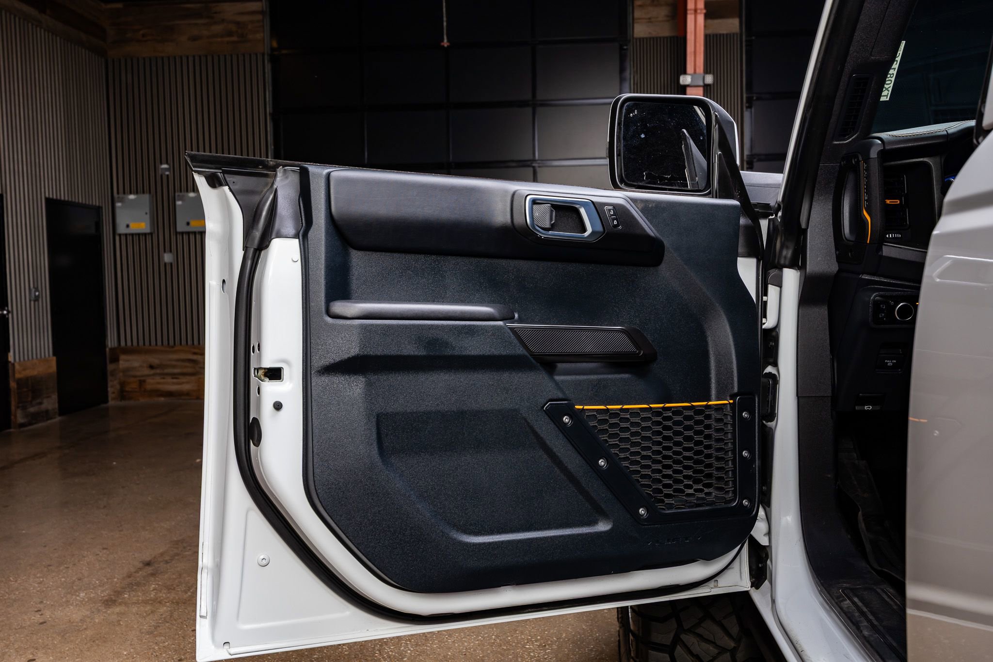 Used 2024 Ford Bronco Badlands image 37