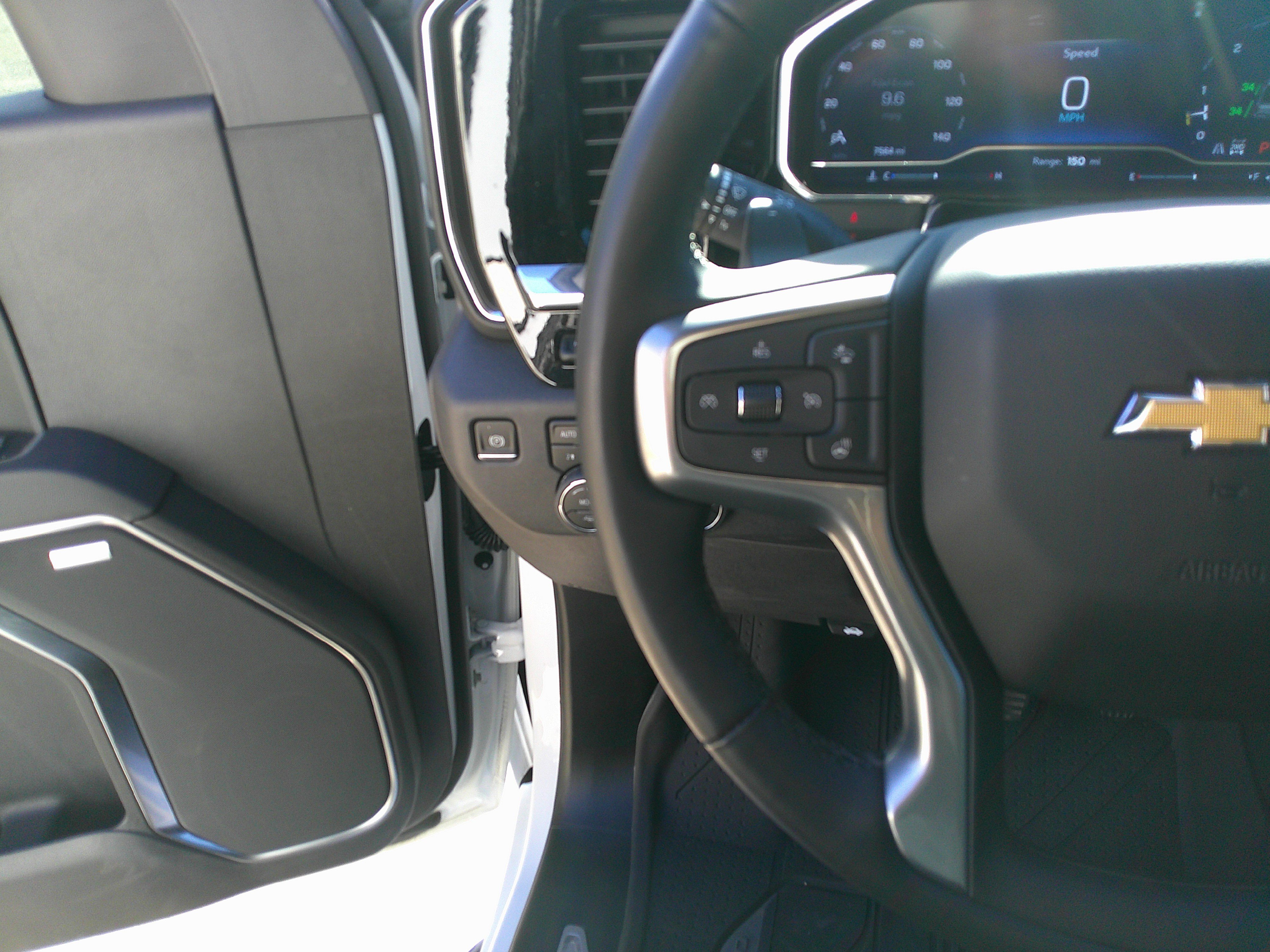 Used 2024 Chevrolet Silverado 1500 LTZ w/ LTZ Premium Package image 20